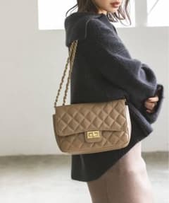 【NOBLE】Maison Vincent チェーンバッグ 13 ベージュのサムネイル