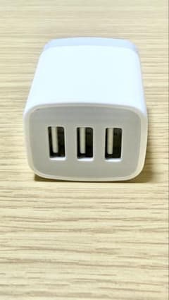 3ポートUSB充電器のサムネイル