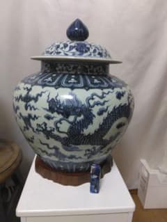 中国美術青花竜紋大壺 - メルカリ