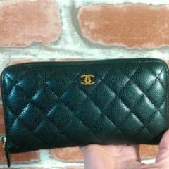 CHANELの財布のサムネイル
