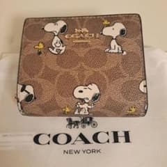 美品☆COACH x PEANUTS スヌーピー☆ 二つ折り財布のサムネイル