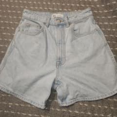 ZARA デニムショートパンツ ライトブルーのサムネイル
