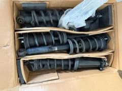 クラウン 純正サスペンションキット 前後セットのサムネイル