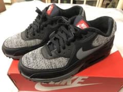 NIKE AIR MAX90 essentialのサムネイル