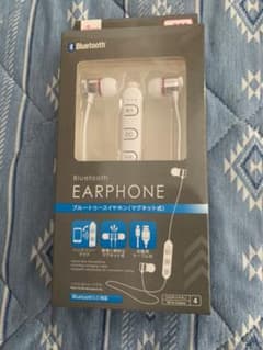 ダイソー　Bluetoothイヤホンマグネット式のサムネイル