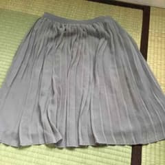 スカートのサムネイル