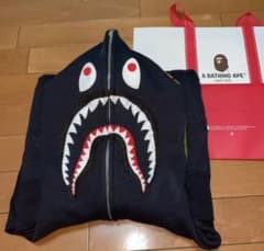A BATHINI APE シャーク パーカーのサムネイル