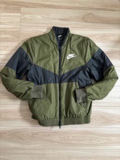 週末限定価格 Nike ナイロンジャケット オリーブグリーン/ブラックのサムネイル
