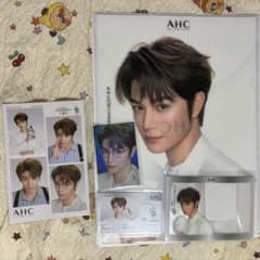 丁禹兮 AHC 公式コラボグッズセット クリアファイル・ポストカード・トレカのサムネイル