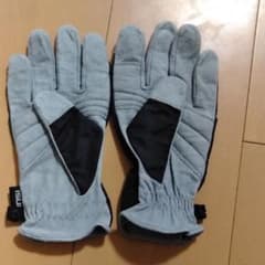 ISUKAの登山用手袋のサムネイル