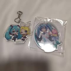 16周年　初音ミク 鏡音リン アクリルキーホルダー 2点セットのサムネイル