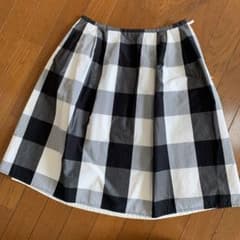 チェックスカートのサムネイル