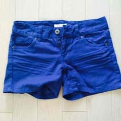 青 ショートパンツのサムネイル