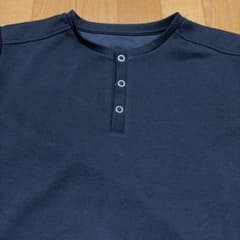 Classical originヘンリーネック 短丈 Tシャツ ブラックのサムネイル