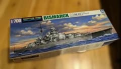 【未組立・美品】アオシマ 1/700 戦艦 ビスマルク プラモデルのサムネイル