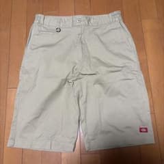 Dickies ベージュ ショートパンツのサムネイル