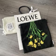 LOEWE ロエベ ドローストリングポーチ BLACK チューリップ2025 LOEWE ロエベ ドローストリングポーチ BLACK チューリップ2025 - メルカリ