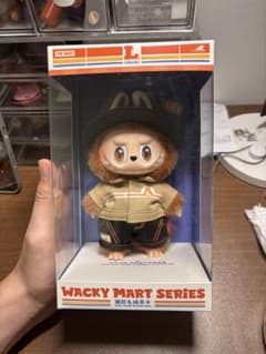 WACKY MART SERIES POP MART ぬいぐるみ店長のサムネイル