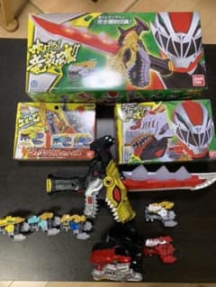 リュウソウジャオモチャ3点セットのサムネイル