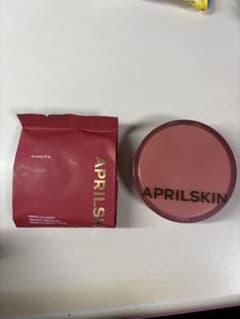 APRILSKIN クッションファンデーション 赤のサムネイル