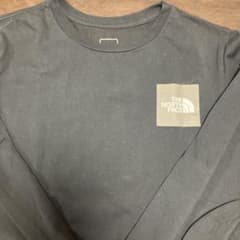 THE NORTH FACE 長袖Tシャツ ブラック 140のサムネイル