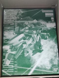 MG 1/100 スタークジェガンのサムネイル