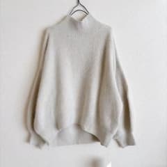 ノーブル 新品未使用　アンゴラシャギーニットのサムネイル