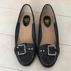 美品  24.5cm ローヒールのサムネイル