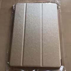 【新品未使用】iPad ケース(GOLD)のサムネイル