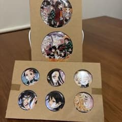 鬼滅の刃22巻同梱缶バッチセット➕ 鬼滅の刃ぎゅぎゅっと缶バッジ時透無一郎のサムネイル