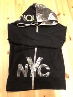 値下げ☆TOMMYのパーカーのサムネイル