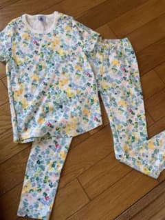 petit bateauパジャマプロフ必読様専用のサムネイル