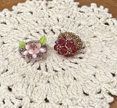 ハンドメイド ビーズリング 2個セット 花モチーフのサムネイル