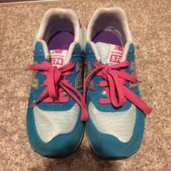 newbalanceのサムネイル