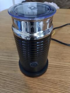 ネスプレッソ  NESPRESSO  ミルクウォーマー　2019年製のサムネイル