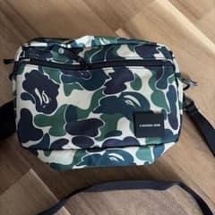 三*!様 A BATHING APE ショルダーバッグのサムネイル