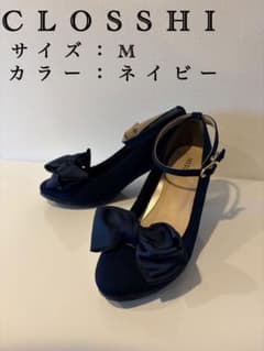 ★本日限定値下げ★CLOSSHI ネイビー　パンプスのサムネイル