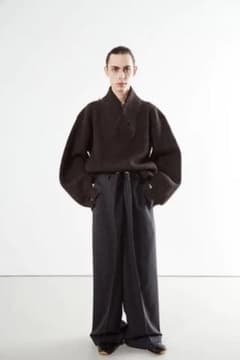 HED MAYNER 22AW DESTROYED V-NECK SWEATERのサムネイル
