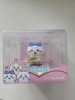 【海外限定】ちいかわスマホスタンド ハチワレ MINISOのサムネイル