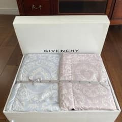 タイガー⭐︎ 様GIVENCHY 掛け羽毛布団セット　ライトブルー ピンク色 タイガー⭐︎ 様GIVENCHY 掛け羽毛布団セット ライトブルー
