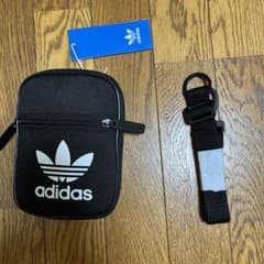 アディダス　ポーチ　バックのサムネイル
