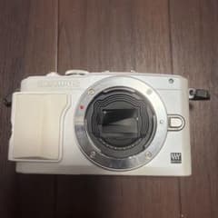 【ジャンク】OLYMPUS PEN Lite E-PL6 ミラーレス一眼 本体のサムネイル