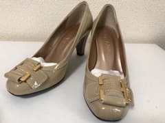 パンプスダイアナ24.5のサムネイル
