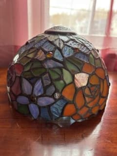 ステンドグラスランプ　最終値下げ 最終お値下げステンドグラスランプシェード - メルカリ