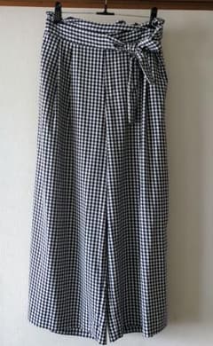 ZARA さらっとしたパンツのサムネイル