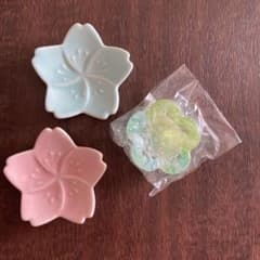 アフタヌーンティーリビング　桜　江戸硝子　ガラス　箸置き 3点セットのサムネイル