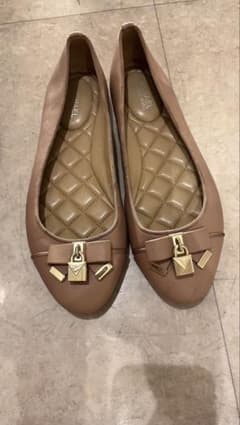 MICHAEL KORS フラットシューズ バレエシューズ ベージュのサムネイル