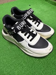 BURBERRY スニーカー ブラック/ホワイトのサムネイル