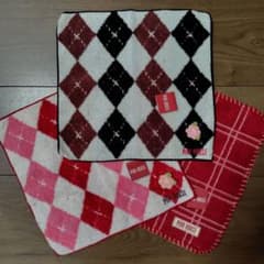 新品】ピンクハウス お花 格子柄 タオルハンカチ 3枚セット - メルカリ