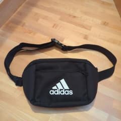 adidas ボディバッグ・ウエストポーチ ブラックのサムネイル